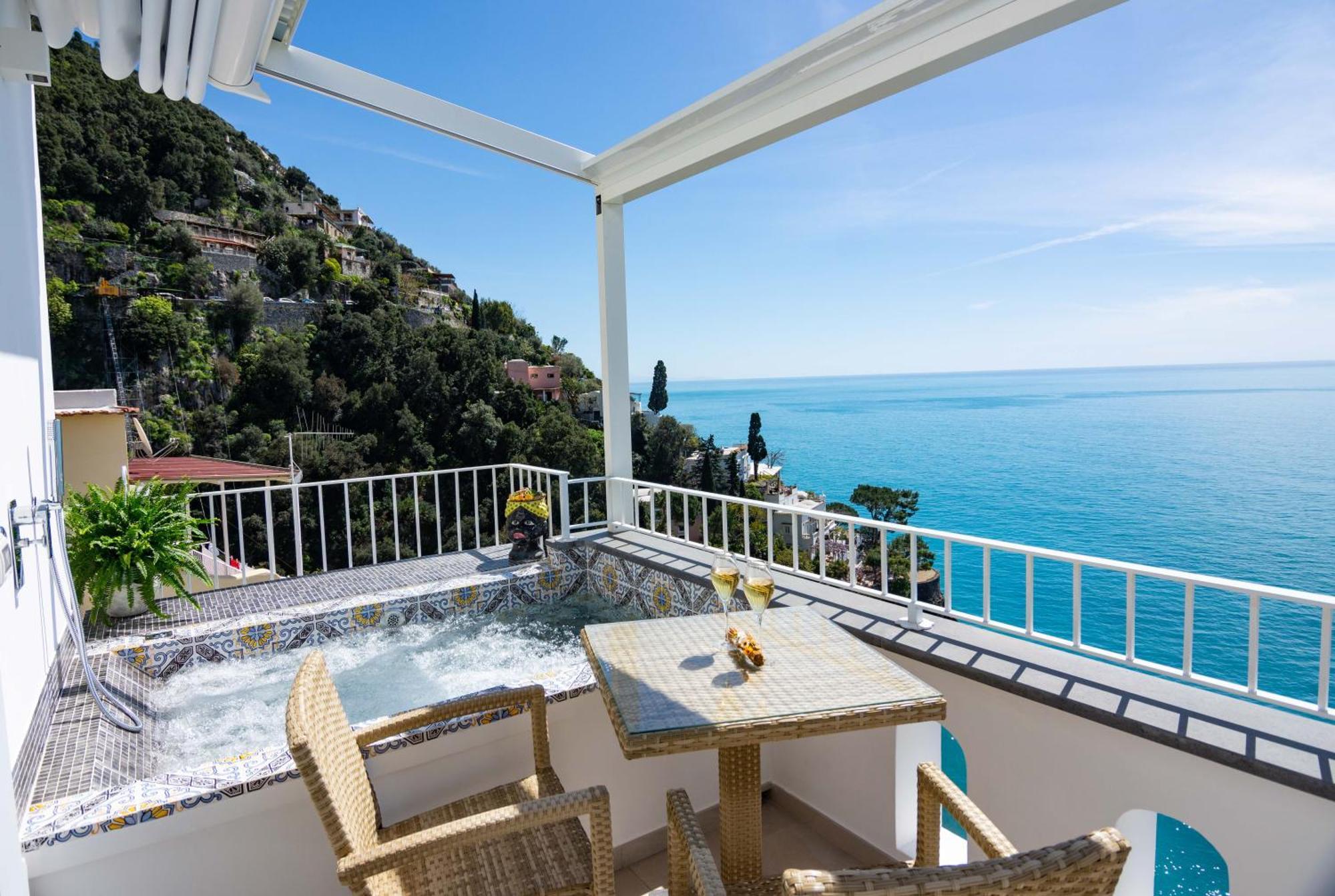 Villa Pietra Santa بوسيتانو المظهر الخارجي الصورة